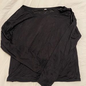 Womens lululemon long sleeve top